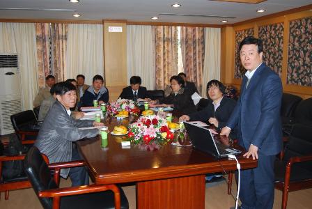 6165cc金沙总站检测中心分党委书记、材料实验教学中心唐颂超做验收汇报